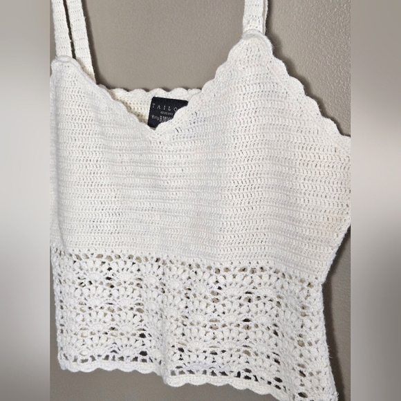 Taylor B. Moss Scalloped Crochet Ramie & Cotton Blend Crop Top, Size Large - Picture 2 of 3